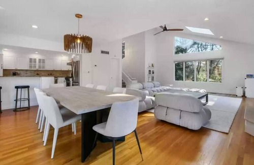 Shinnecock Hills House | Private Southampton, Sun Filled, Open Layout Home