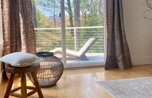 Shinnecock Hills House | Private Southampton, Sun Filled, Open Layout Home