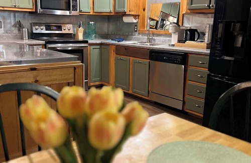 Burnet Apartment | Private Spacious Barndominium