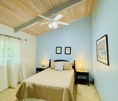 Francolin Place House | Private Spacious Retreat in Paradise