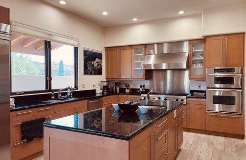 North Scottsdale House | Private Spanish style estate with large terraces and hot tub with expansive pool