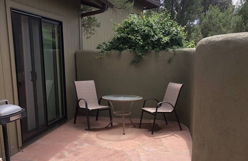 West Sedona Cottage | Private Stand Alone Studio Casita Near Oak Creek and Crescent Moon Ranch Park
