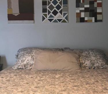 Coral Way Apartment | Private Studio Cabin steps from Calle 8
