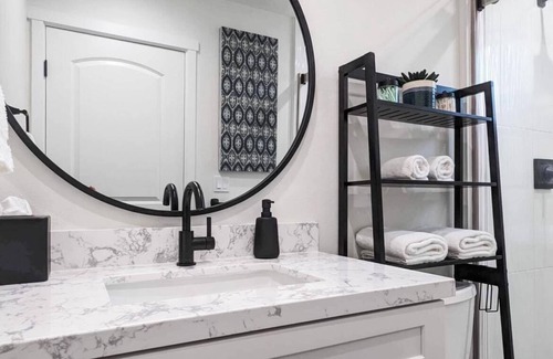 Simi Valley Apartment | Private studio centrally located