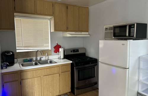 North Hollywood Apartment | Private Studio GuestHouse With Everything!