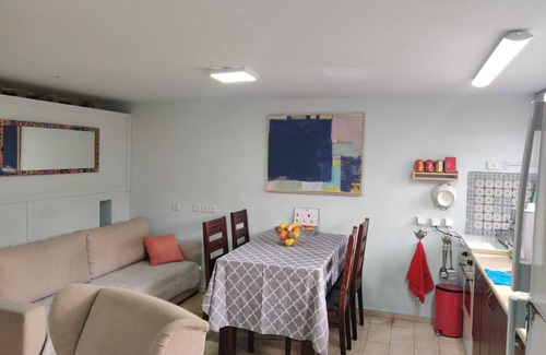 Gedera Apartment | Private suite for 5-6 people (03)