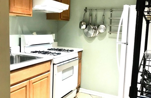 El Cerrito House | Private Suite in Little Hill for Extended Stay. Pet Friendly!