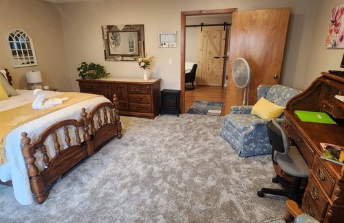 Walla Walla Bed & Breakfast | Private suite/private entrance