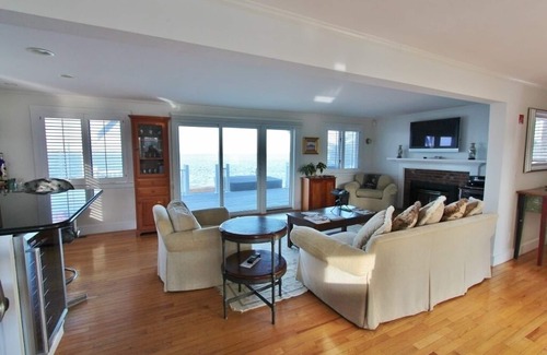 Barnstable House | Private swimming beach, georgerous water views and sunsets!