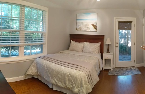 Mount Pleasant House | Private Vacation Getaway