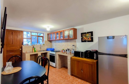 Cusco Historic Center Villa | Private Villa: 28 guests, 14 Beds, 9 BR, 6 BTR, Amazing views 13-min center walk