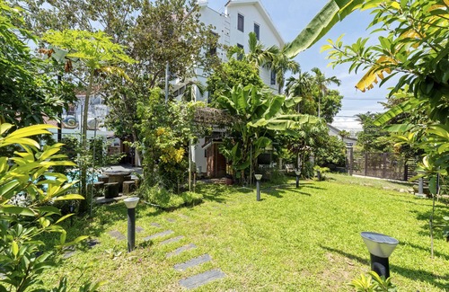 Tra Que Vegetable Village Villa | Private Villa 7BRs w/Amazing Pool & Garden