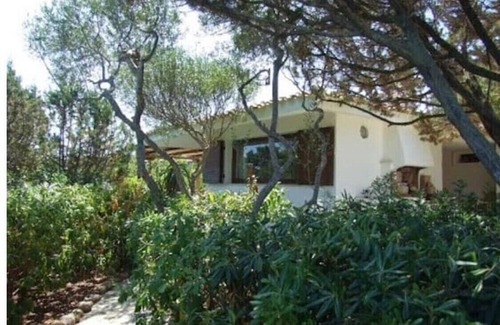 Portobello di Gallura Villa | Private villa Giulia. A stone's throw from the beach.