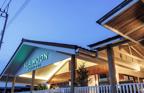 Pak Kret Villa | Private Villa