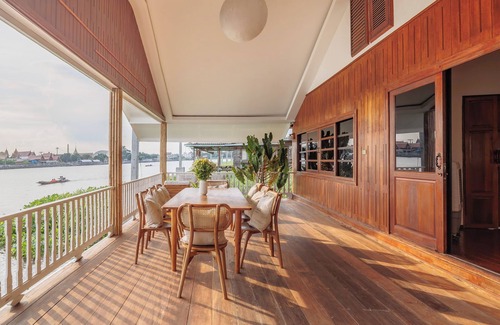 Pak Kret Villa | Private Villa