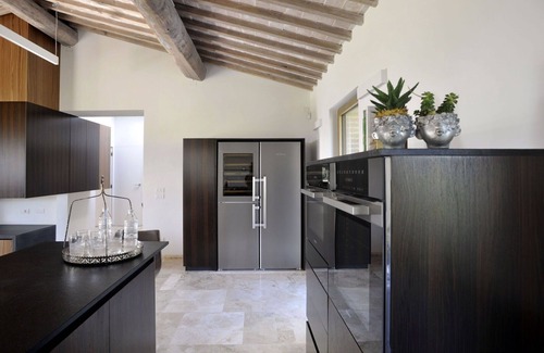 Volterra Villa | Private Villa with A/C, hot tub, WIFI, private pool, patio, parking, close to San Gimignano