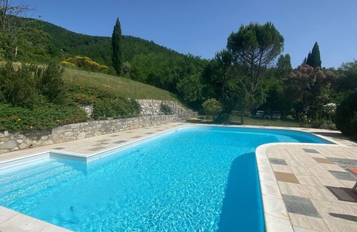 Umbertide Villa | Private villa with dreamy views and large pool. Sleeps 8. Fast Wifi