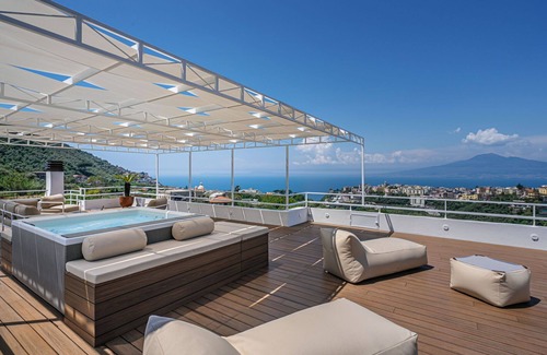 Seiano Villa | Private Villa with hot tub, WIFI, A/C, private pool, TV, terrace, panoramic view, close to Sorrento