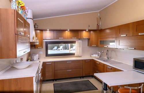 Melissano Villa | Private Villa with private pool, hot tub, WIFI, A/C, TV, patio, parking, close to Gallipoli