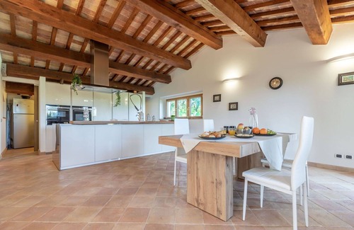 Macerata Villa | Private Villa with private pool, A/C, WIFI, TV, terrace, panoramic view, close to Porto Recanati
