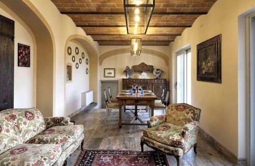 Sodo Villa | Private Villa with private pool, A/C, WIFI, hot tub, TV, panoramic view, parking, close to Cortona