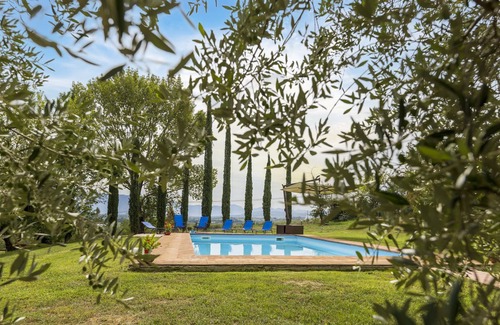 Cantalupo Villa | Private villa with swimming pool in the heart of Umbria
