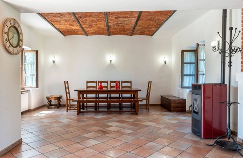 Basaluzzo Villa | Private Villa with WIFI, hot tub, private pool, TV, patio, pets allowed, panoramic view, parking