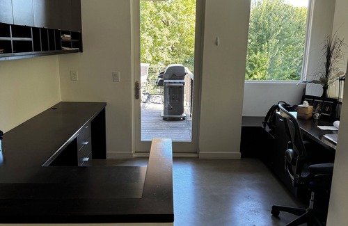 Deephaven House | Private Volleyball Retreat in Deephaven
