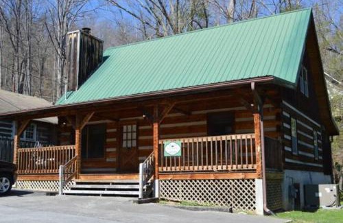 Gatlinburg House | Private yet walking distance to downtown