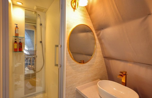 Fujikawaguchiko Cabin | Privately reserved Executive Suite Modern Luxury/Minamitsuru-gun Yamanashi