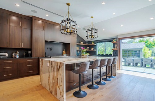 Sherman Oaks House | Production and Events only Modern luxury house with pool