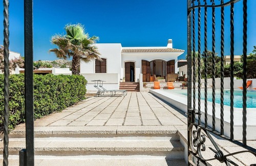 Cornino Villa | Profumo di Mare - Beachfront rental with private pool, Sicily