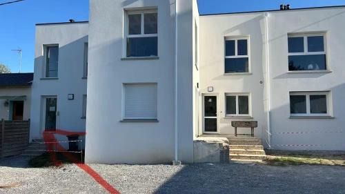 Hennebont Apartment | Promesse d'une nuit avec Balnéo privative