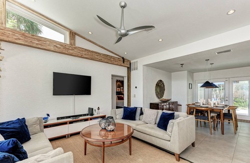Holmes Beach House | Promise Kept - Holmes Beach Pool Home Rental