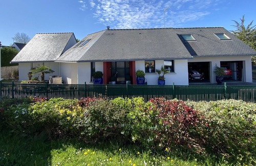 Larmor-Baden House | Promo 5 'walk from the beach, Ty Gwez-Palm in the heart of the Gulf of Morbihan.