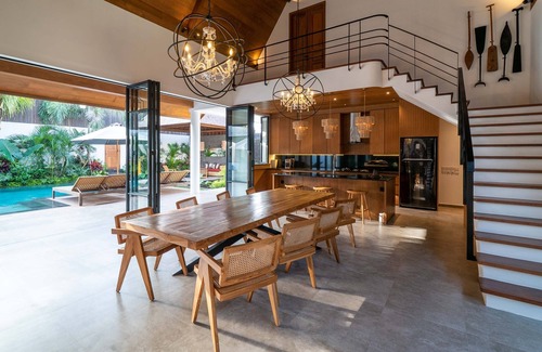 Pererenan Villa | PROMO! Luxury 4BD Pool Villa, Pererenan Beach