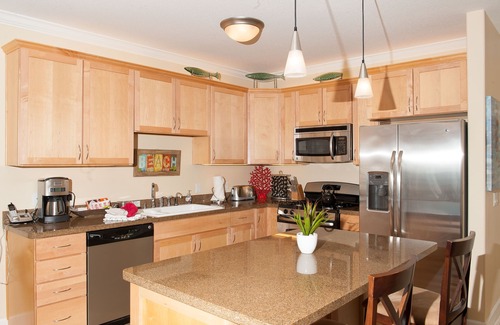 Lincoln City Condo | Promo! Oceanfront Condo w/Private Hot Tub, Indoor Pool, WiFi and More!