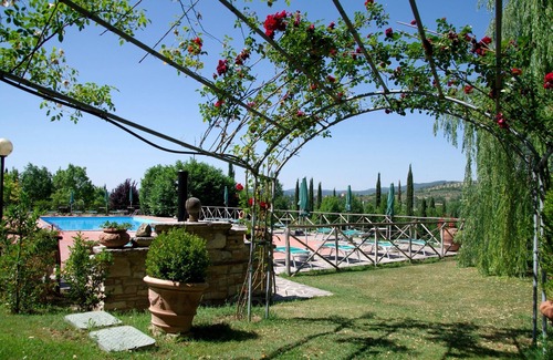 Corciano House | PROMOTION Pendolino Le Gorghe Valmarino 5km from Perugia Swimming pool and WIFI