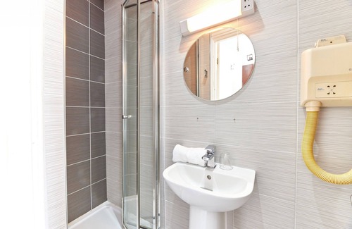 Jesmond Bed & Breakfast | Properties Unique/Dene Rooms Family 43