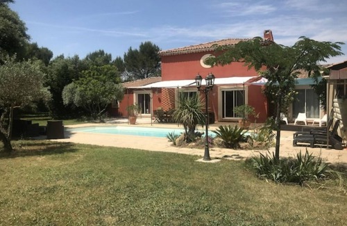 Lancon-Provence Villa | Propriété Avec Piscine, Jacuzzi en Provence
