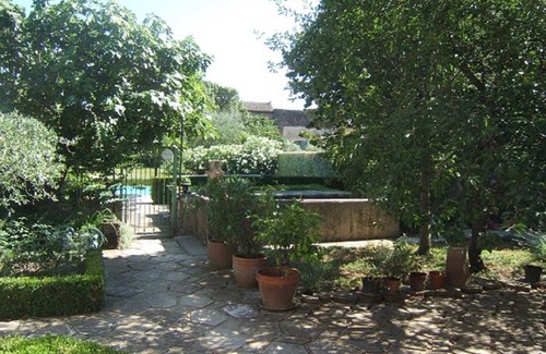 Sainte-Cecile-les-Vignes House | Provence-Charming house with garden and swimming pool, up to 10 people
