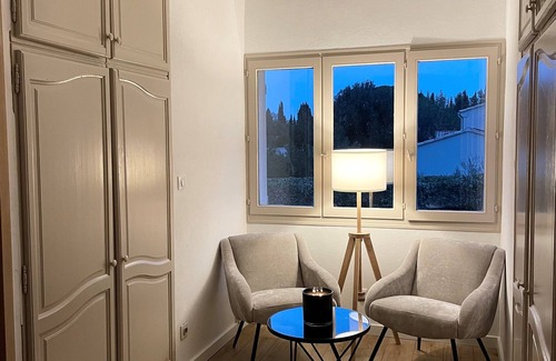 Maussane House | Provencal bastide - sleeps 10 - 5 bedrooms - private swimming pool