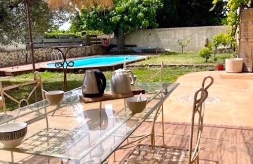 Piolenc House | Provencal stone house, in the countryside, 7minutes from a water park