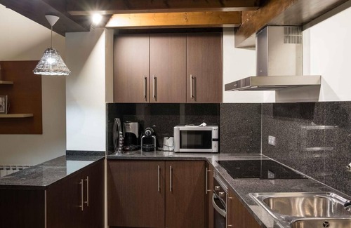 Prullans Apartment | PRULLANS I - Three Bedroom Apartment, Sleeps 9