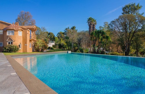 Carvoeira Resort | Relaxing holiday Villa with one bedroom, pool, spa & gym, Cerrado das Fontainhas