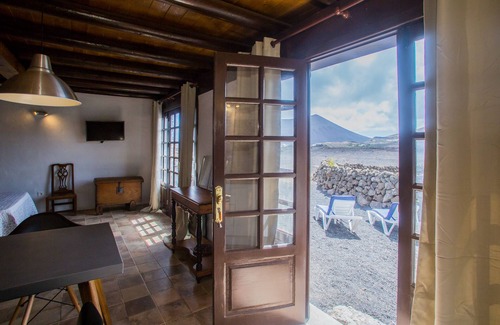 Tinajo Apartment | Pu Studio at Finca El Quinto