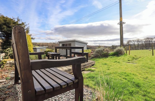 Lowick Cottage | PUDDLE DUCK COTTAGE, pet friendly, with open fire in Spark Bridge
