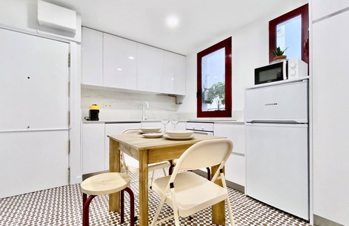 Las Acacias Apartment | Puerta de Toledo VII - 2-Bedroom Apartment