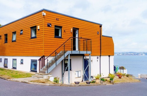 Brixham Cottage | Puffin 4 - The Cove - sleeps 4 guests in 2 bedrooms