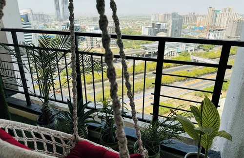 Greater Noida Apartment | Pure Heaven Stay By Buddies Home